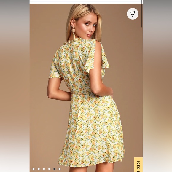 Dress - Picture 2 of 4